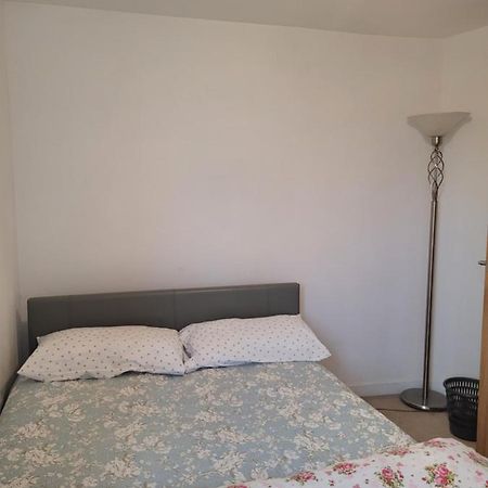 הית'רו Room Near Heathrow Airport מראה חיצוני תמונה