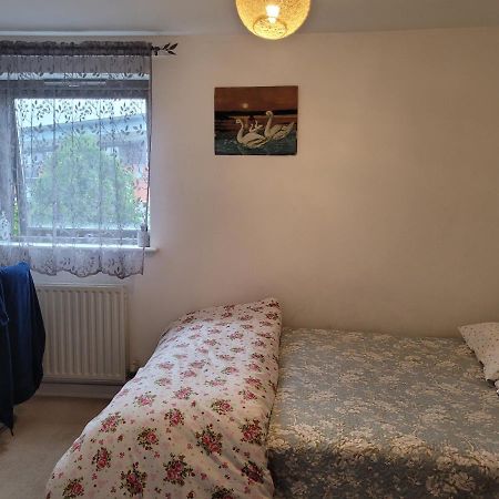 הית'רו Room Near Heathrow Airport מראה חיצוני תמונה